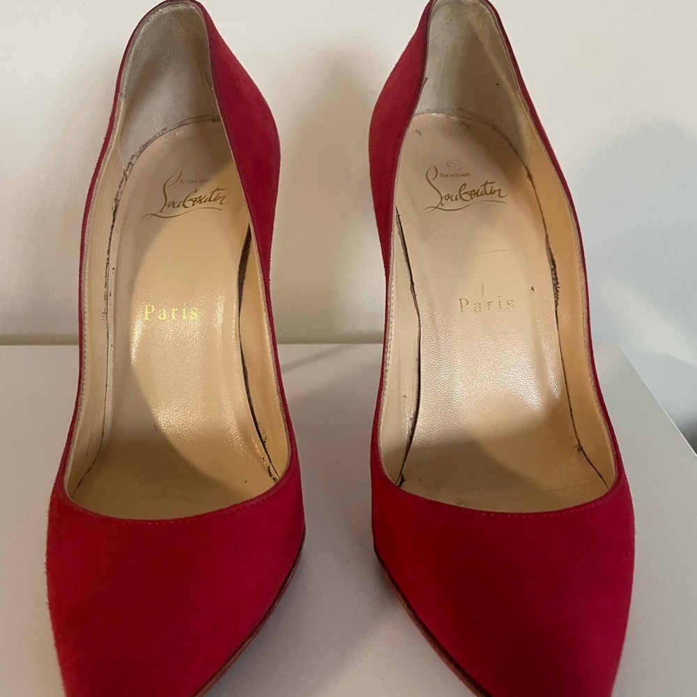 Christian Louboutin suede Red Pointed Toe Heels - Picture 3 of 8
